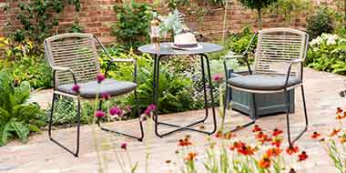 4 Seasons Outdoor